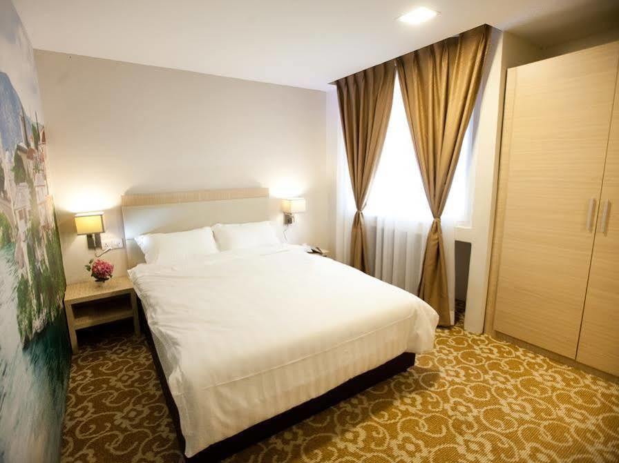 พิงซา โฮเต็ล Hotel Jelutong ภายนอก รูปภาพ
